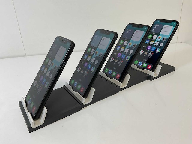 Apple iphone xr - 64 gb - black (4x) - afbeelding 5 van  6