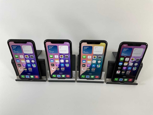 Apple iphone xr - 64 gb - black (4x) - afbeelding 2 van  5