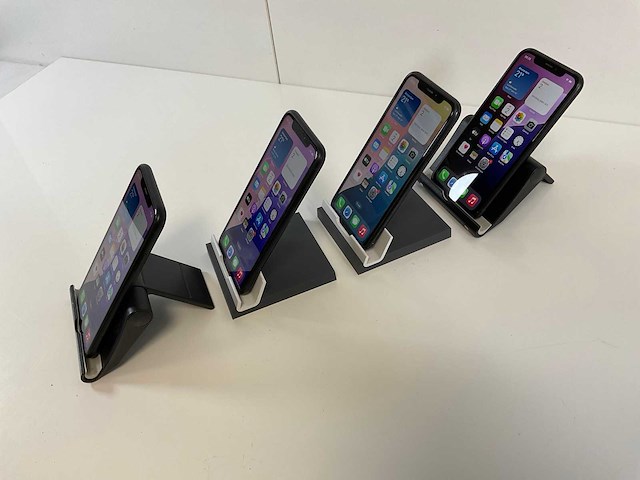 Apple iphone xr - 64 gb - black (4x) - afbeelding 3 van  5