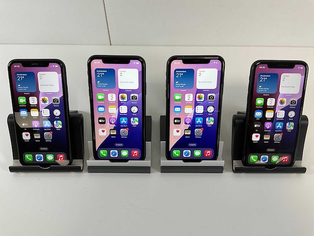 Apple iphone xr - 64 gb - black (4x) - afbeelding 1 van  5