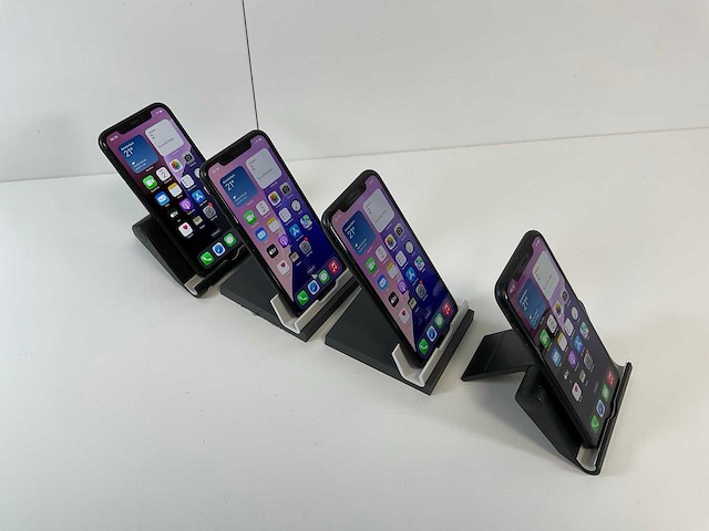 Apple iphone xr - 64 gb - black (4x) - afbeelding 4 van  5