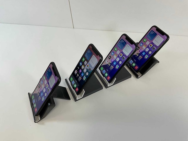 Apple iphone xr - 64 gb - black (4x) - afbeelding 3 van  5