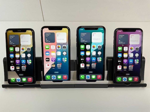 Apple iphone xr - 64 gb - black (4x) - afbeelding 1 van  4