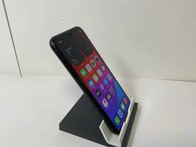 Apple iphone xr - 64 gb - black - afbeelding 2 van  4