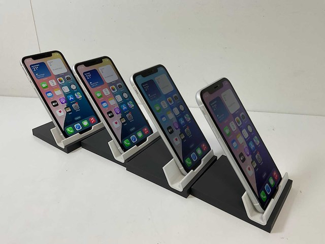 Apple iphone xr - 64 gb - white (4x) - afbeelding 4 van  6