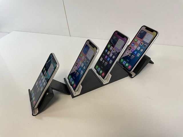 Apple iphone xr - 64 gb - white (4x) - afbeelding 4 van  5