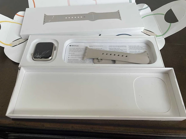 Apple iwatch series se 2 smartwatch - afbeelding 12 van  13