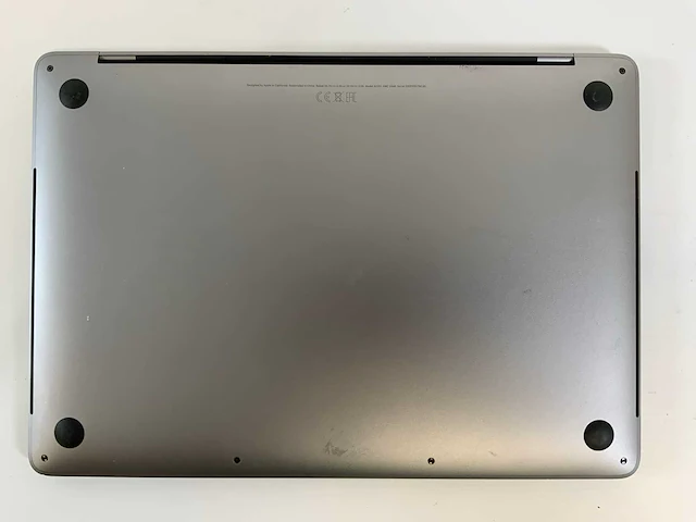 Apple laptop - afbeelding 6 van  7