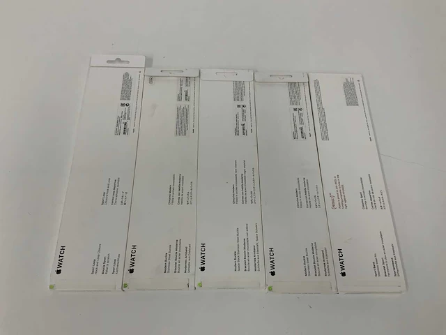 Apple leather band modern buckle voor de apple watch series 1/2/3/4/5/6/7/8/9/ se - 38 / 40 / 41 mm - afbeelding 2 van  2