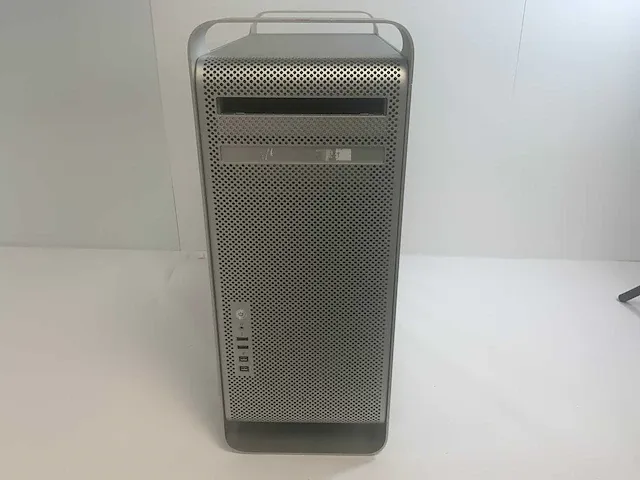 Apple mac pro 5.1, xeon(r) w3680, 32 gb ram, 4 tb hdd, nvidia quadro 4000 2 gb workstation - afbeelding 1 van  4