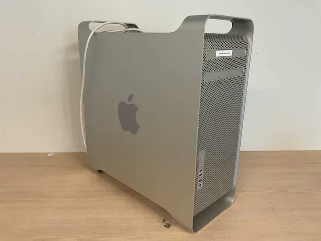 Apple mac pro desktop - afbeelding 1 van  6