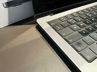 Apple macbook 14 inch (a2442) laptop - afbeelding 4 van  8