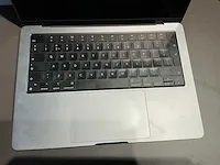 Apple macbook 14 inch (a2779) laptop - afbeelding 2 van  8