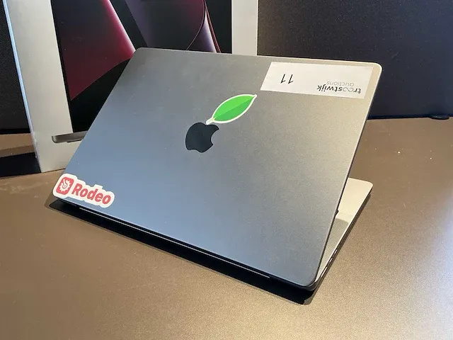 Apple macbook 14 inch (a2779) laptop - afbeelding 4 van  7
