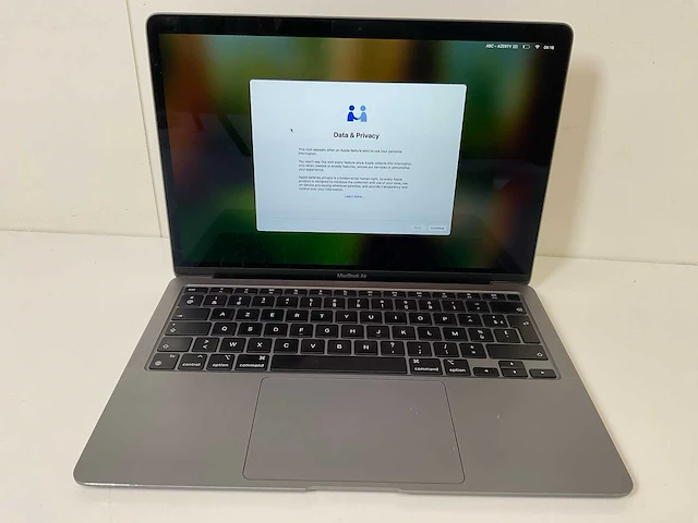 Apple macbook air 13”, apple m1, 16 gb ram, 251 gb nvme laptop - afbeelding 1 van  7