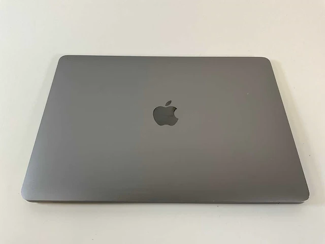 Apple macbook air 13”, core(tm) i5 8th gen, 16 gb ram, 250 gb nvme laptop - afbeelding 6 van  8