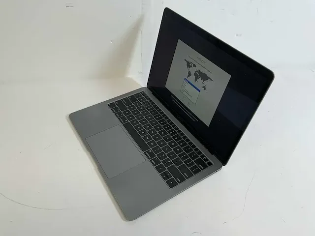 Apple macbook air 13", core(tm) i5 8th gen, 16 gb ram, 251 gb nvme laptop - afbeelding 4 van  6