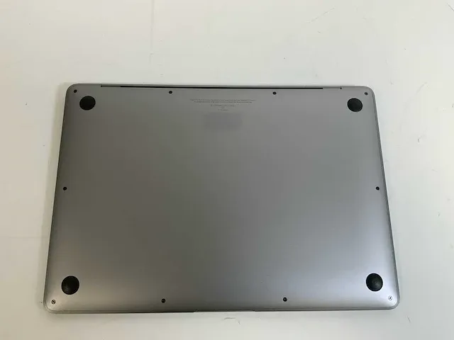 Apple macbook air 13", core(tm) i5 8th gen, 16 gb ram, 251 gb nvme laptop - afbeelding 1 van  6