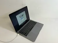 Apple macbook air 13", core(tm) i5 8th gen, 16 gb ram, 251 gb nvme laptop - afbeelding 2 van  6
