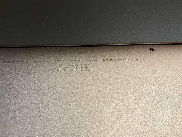 Apple macbook air 13 inch (a2337) laptop - afbeelding 7 van  7