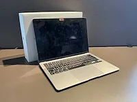 Apple macbook air 13 inch (a2337) laptop - afbeelding 1 van  8