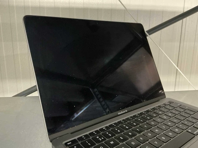 Apple macbook air 13 inch (m1, 2020) laptop - afbeelding 3 van  4