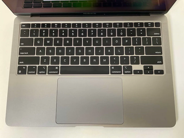 Apple macbook air 13.3”, apple m1, 16 gb ram, 256 gb ssd laptop - afbeelding 4 van  6