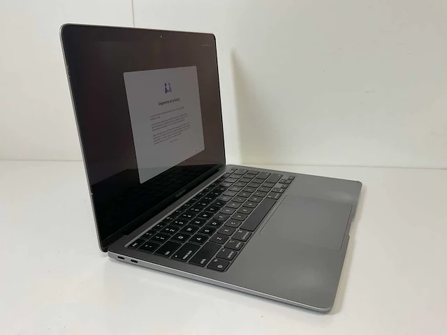 Apple macbook air 13.3”, apple m1, 16 gb ram, 256 gb ssd laptop - afbeelding 2 van  8