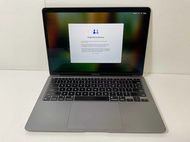 Apple macbook air 13.3”, apple m1, 8 gb ram, 256 gb ssd laptop - afbeelding 1 van  7