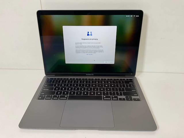 Apple macbook air 13.3”, apple m1, 8 gb ram, 256 gb ssd laptop - afbeelding 1 van  8