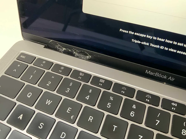 Apple macbook air 13.3”, core(tm) i5 8th gen, 16 gb ram, 251 gb nvme laptop - afbeelding 5 van  8