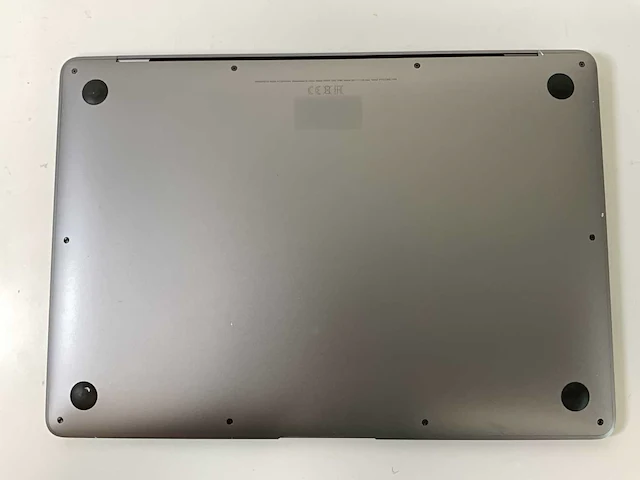 Apple macbook air 13.3”, core(tm) i5 8th gen, 16 gb ram, 251 gb nvme laptop - afbeelding 6 van  7