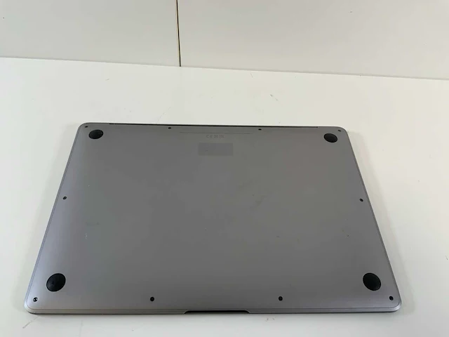 Apple macbook air 13.3", core(tm) i5 8th gen, 16 gb ram, 251 gb nvme laptop - afbeelding 6 van  7