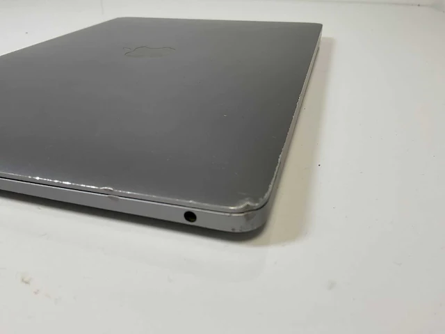 Apple macbook air 13.3”, dualcore i3, 8 gb ram, 256 gb ssd laptop - afbeelding 8 van  9