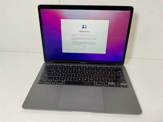 Apple macbook air 13.3”, dualcore i3, 8 gb ram, 256 gb ssd laptop - afbeelding 1 van  7
