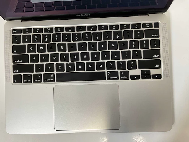 Apple macbook air 13.3”, dualcore i3, 8 gb ram, 256 gb ssd laptop - afbeelding 4 van  7