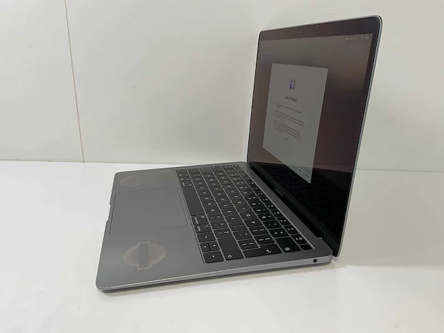Apple macbook air 13.3”, dualcore i5, 8 gb ram, 256 gb ssd laptop - afbeelding 3 van  7