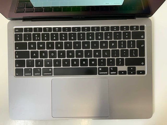 Apple macbook air 13.3”, quadcore i5, 8 gb ram, 512 gb ssd laptop - afbeelding 4 van  7