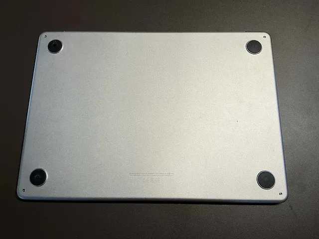 Apple macbook air 13,6 inch (a2681) laptop - afbeelding 5 van  6