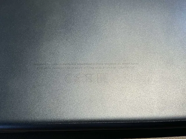 Apple macbook air 13,6 inch (a2681) laptop - afbeelding 6 van  7