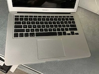 Apple macbook air 7,2 (a1466) laptop - afbeelding 2 van  4