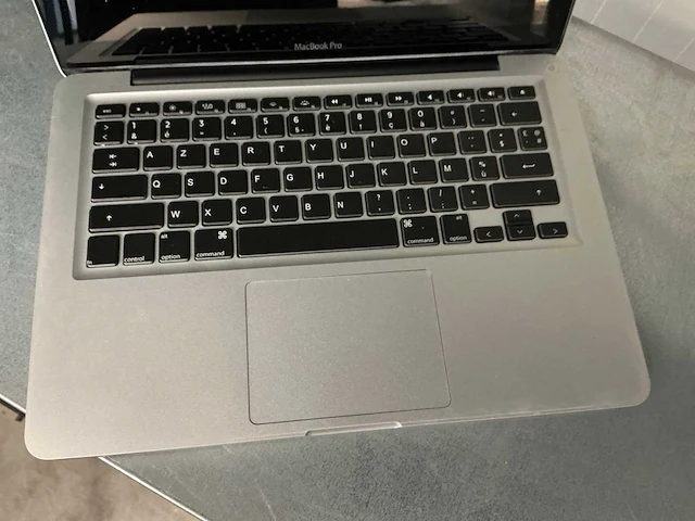 Apple macbook air (a1278) laptop - afbeelding 2 van  5