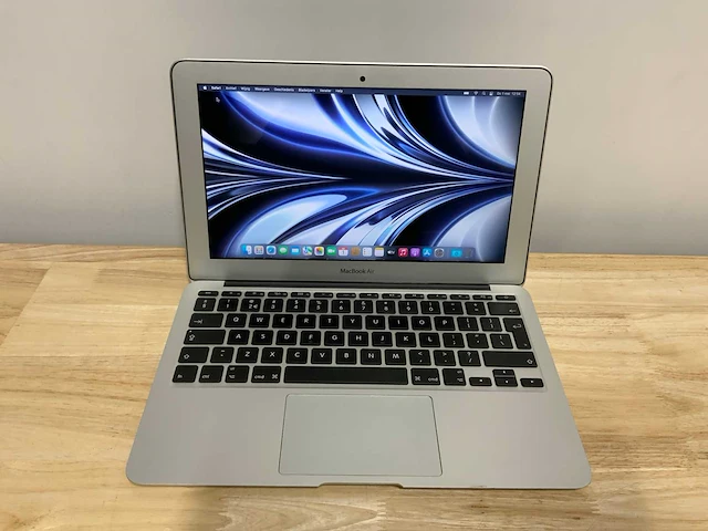 Apple macbook air a1465(i7) laptop - afbeelding 1 van  7