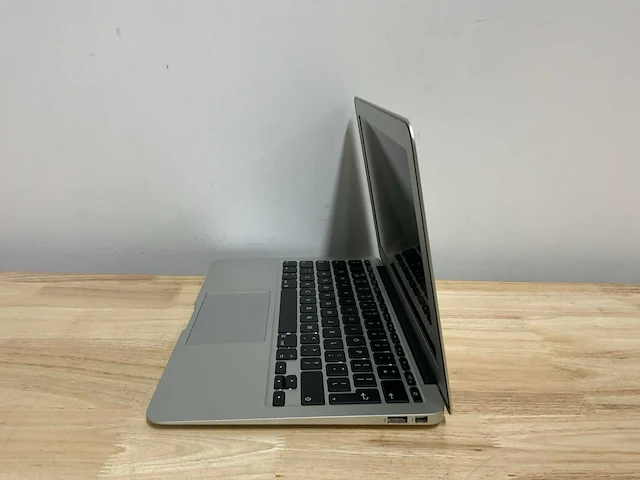 Apple macbook air a1465(i7) laptop - afbeelding 5 van  7