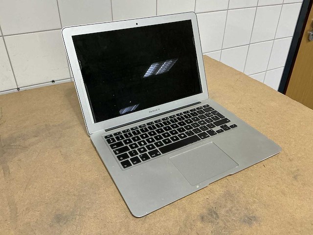 Apple macbook air (a1466) - i5-4250u macbook air - afbeelding 1 van  3