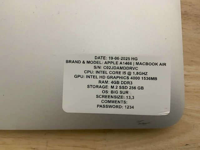 Apple macbook air a1466 laptop (4x) - afbeelding 9 van  12