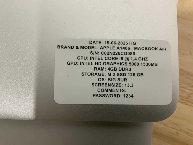 Apple macbook air a1466 laptop (4x) - afbeelding 9 van  12