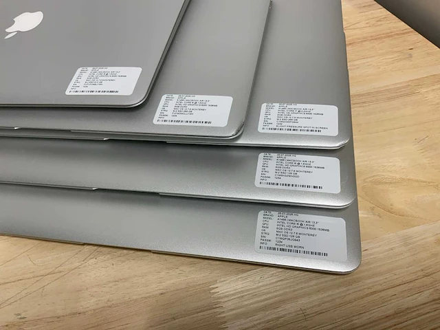 Apple macbook air a1466 laptop (4x) - afbeelding 8 van  10