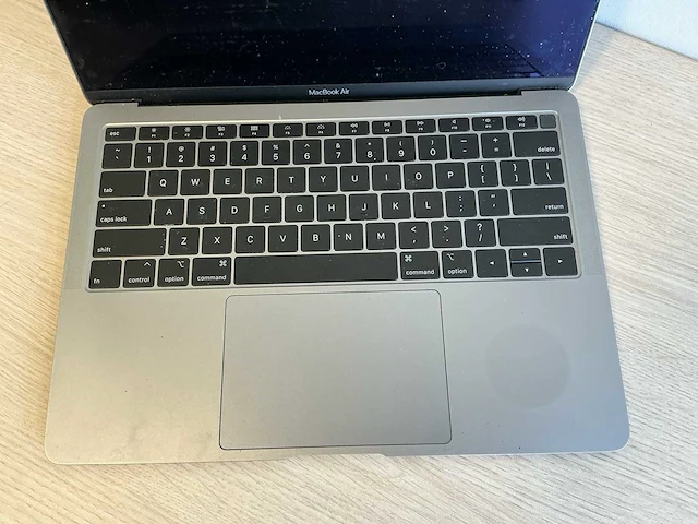 Apple macbook air a2159 laptop - afbeelding 2 van  6