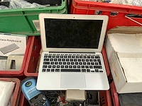 Apple macbook air laptop en diversen - afbeelding 2 van  6